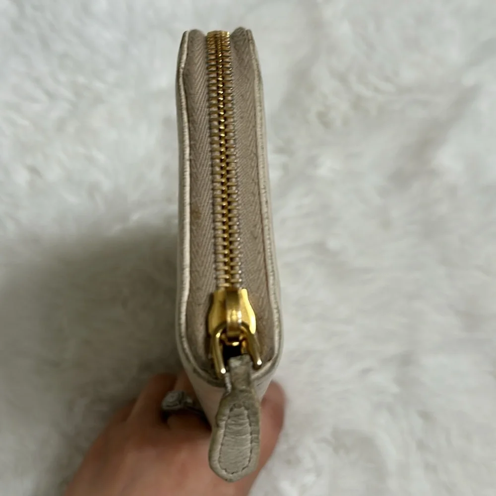 Prada Zip Continental Leather wallet - Picture 11 of 17